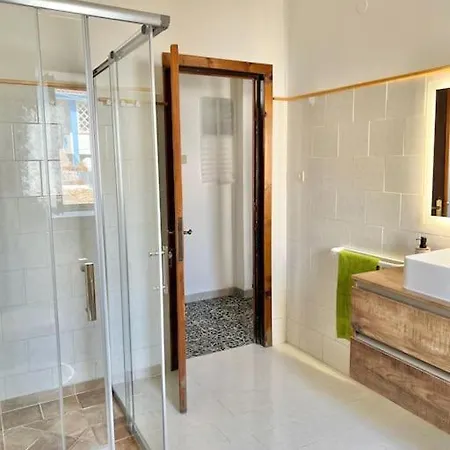 Tatil Evi Casetta Bianca Con Giardino *