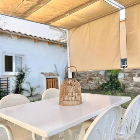 Casetta Bianca Con Giardino Posada (Sardinia)